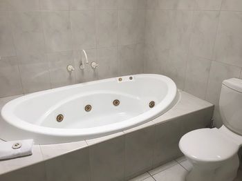 Eltham Gateway Hotel - Palm Beach Accommodation 53