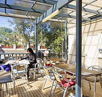 Cambridge Lodge - Hostel/Backpacker - Palm Beach Accommodation