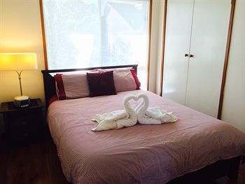 Australian Home Away @ East Doncaster Andersons Creek 1 - Palm Beach Accommodation 3