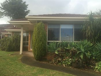 Australian Home Away @ East Doncaster Andersons Creek 1 - Palm Beach Accommodation 8