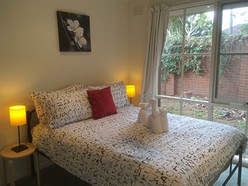 Australian Home Away Doncaster Elgar 2 - Palm Beach Accommodation 8