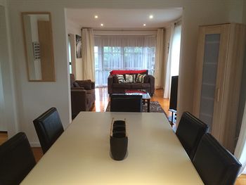 Australian Home Away Doncaster Elgar 2 - Palm Beach Accommodation 10