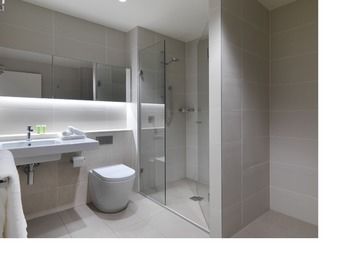 Wyndham Hotel Melbourne - Palm Beach Accommodation 6