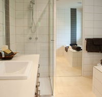 Mountain Element Retreats - Palm Beach Accommodation