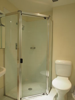 Atelier Serviced Apartments - Palm Beach Accommodation 1