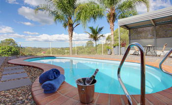 Mary Valley Views B + B - Palm Beach Accommodation 4