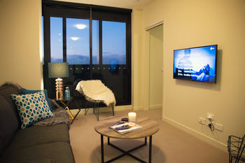 Apartments Of Melbourne Collins Street - Palm Beach Accommodation 2