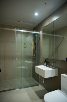 Apartments Of Melbourne Collins Street - Palm Beach Accommodation 7