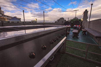 Kings Cross Backpackers - Adults Only - Palm Beach Accommodation 10