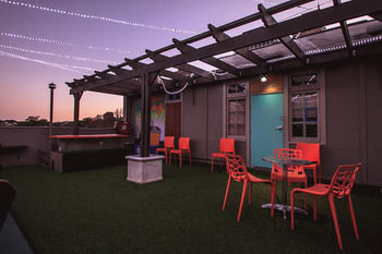 Kings Cross Backpackers - Adults Only - Palm Beach Accommodation 11