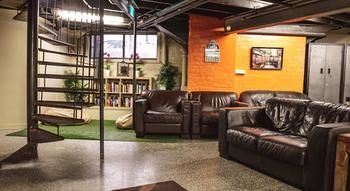 Kings Cross Backpackers - Adults Only - Palm Beach Accommodation 26