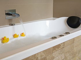 Clydesdale Manor - Palm Beach Accommodation 2
