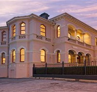 Roxburgh House Apartments - Palm Beach Accommodation