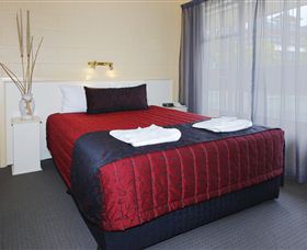 Graham Apartments - Palm Beach Accommodation 2