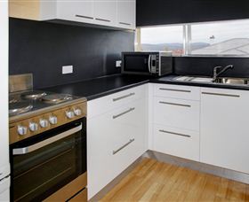 Graham Apartments - Palm Beach Accommodation 1