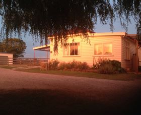 Fairview Bed And Breakfast Cottage - Palm Beach Accommodation 0