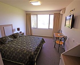 Mornington Inn Hotel Motel - The - Palm Beach Accommodation 2
