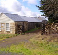 Lakeview Cottage - Palm Beach Accommodation
