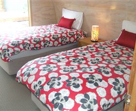 Three Trees Retreat - Palm Beach Accommodation 3