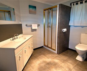 Discover Bruny Island Holiday Accommodation - Palm Beach Accommodation 2