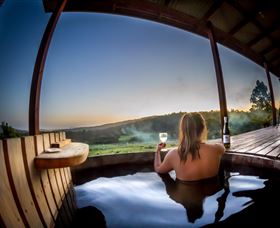 Bruny Island's Hundred Acre Hideaway - Palm Beach Accommodation 0