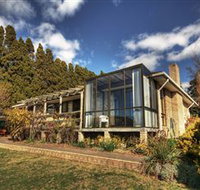 Waterside Accommodation - Derwent Vista - Palm Beach Accommodation