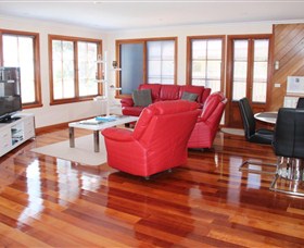 Anchlia Waterfront Cottages - Palm Beach Accommodation 0