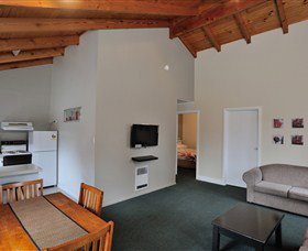Aspect Tamar Valley Resort, Grindelwald - Palm Beach Accommodation 3