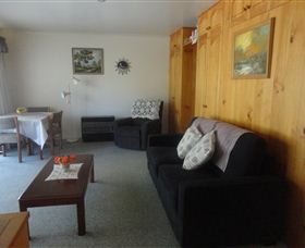 Blue Wren Tea Gardens - Palm Beach Accommodation 0