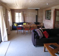 Bicheno Holiday Rentals - 27 Gordon Street - Palm Beach Accommodation