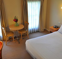 Glen Inn Motel  Apartments - Palm Beach Accommodation