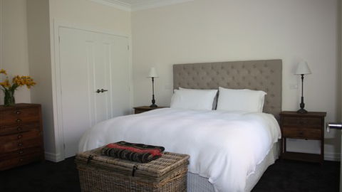 GG's By The River - Palm Beach Accommodation 0