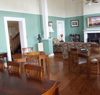 Bank on Main - Palm Beach Accommodation