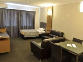 Brisbane International Virginia - Palm Beach Accommodation 1