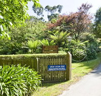 Great Ocean Road Cottages  Backpackers - Palm Beach Accommodation