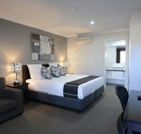 Aastro Dish Motor Inn - Palm Beach Accommodation