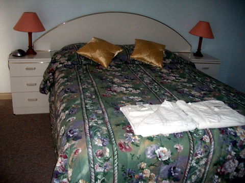Ashwood Park Bed & Breakfast - Palm Beach Accommodation 2