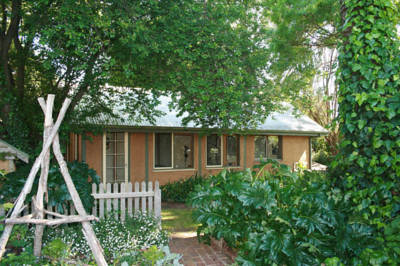 Birch House Koroit - Palm Beach Accommodation 0