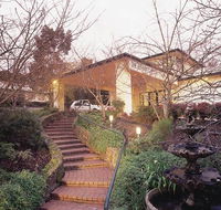 Eltham Gateway Hotel and Conference Centre - Palm Beach Accommodation