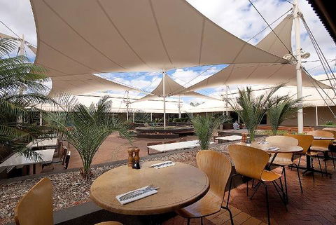 Emu Walk Apartments - Palm Beach Accommodation 5