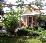 Kemeys Mountain Hideaway - Palm Beach Accommodation