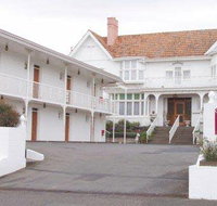 Motel Mayfair on Cavell - Palm Beach Accommodation