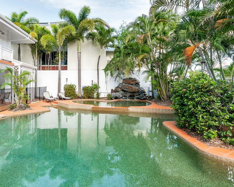 Ibis Styles Cairns - Palm Beach Accommodation 1