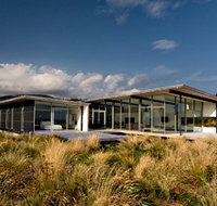 Cloudy Bay Beach House - Palm Beach Accommodation