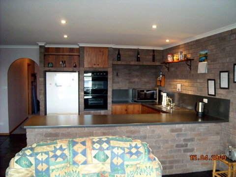 Three Hut Point - Palm Beach Accommodation 4