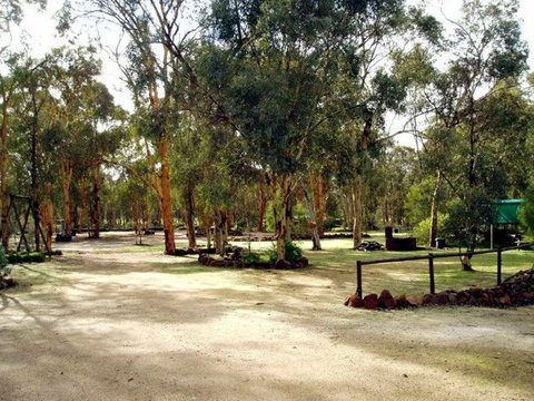 Toodyay Holiday Park & Chalets - Palm Beach Accommodation 0