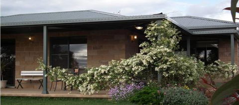 Welcome Cottage Executive Serviced Accommodation - Palm Beach Accommodation 2