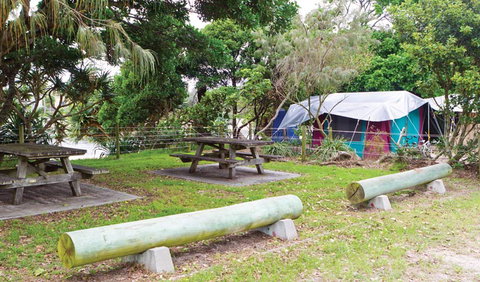 Sandon River Campground - Palm Beach Accommodation 2