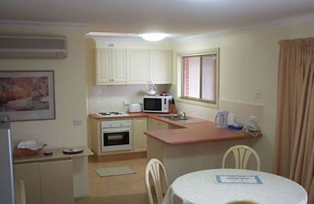 Charlotte Apartments - Palm Beach Accommodation 0