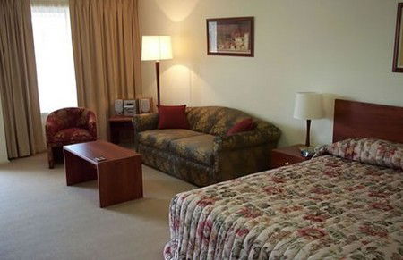 Charlotte Apartments - Palm Beach Accommodation 1